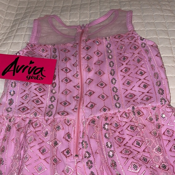 NWT AVIVA GIRLS SLEEVELESS MESH & SEQUINED OVERLAY DRESS size 5 - Picture 5 of 6